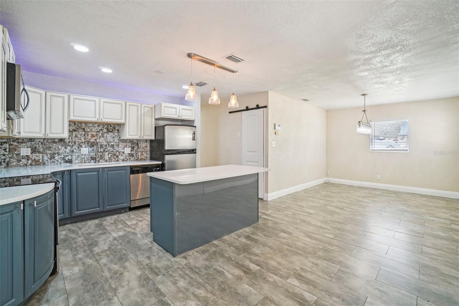 APOLLO BEACH UNIT ONE PT ONE - Residential