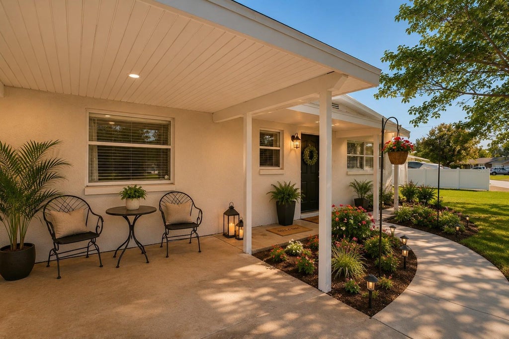 Photo of 541 Firefly Lane, Apollo Beach, FL 33572 (MLS # TB8493808)