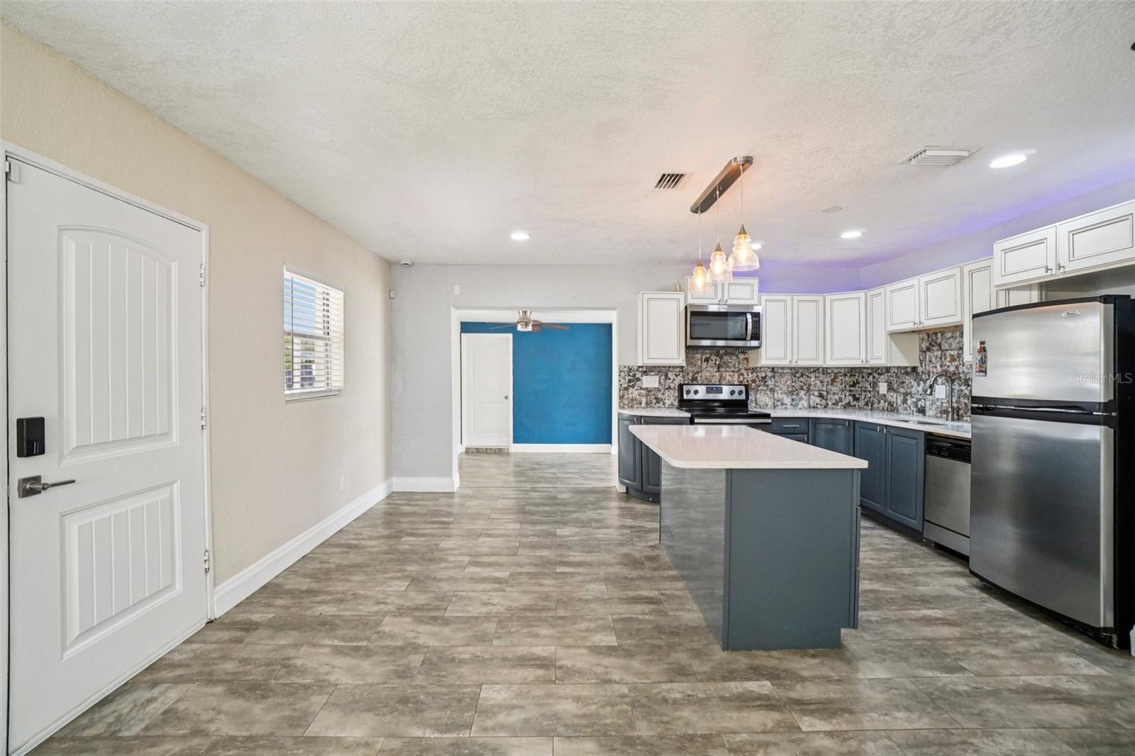 APOLLO BEACH UNIT ONE PT ONE - Residential