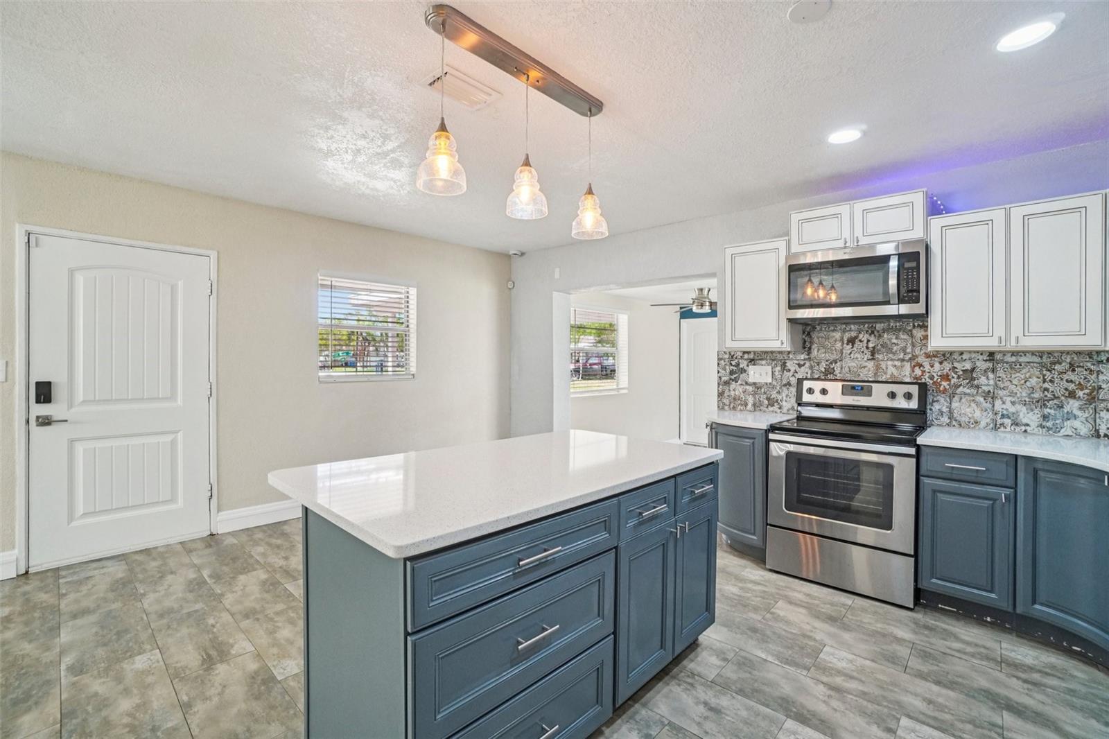 APOLLO BEACH UNIT ONE PT ONE - Residential