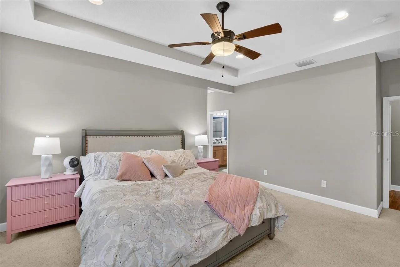 FISHHAWK RANCH WEST PH 1B/1C - Residential Lease