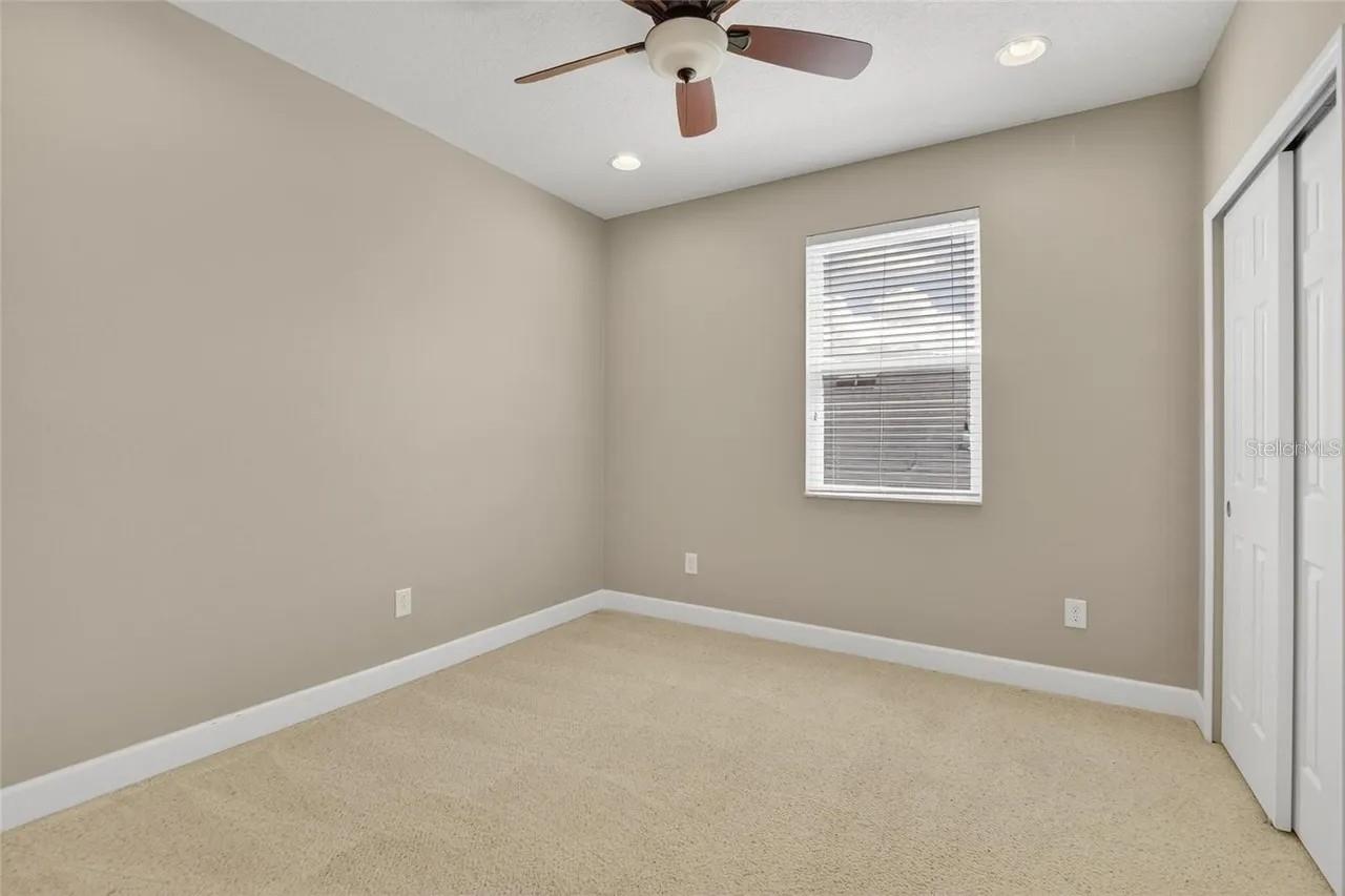 FISHHAWK RANCH WEST PH 1B/1C - Residential Lease