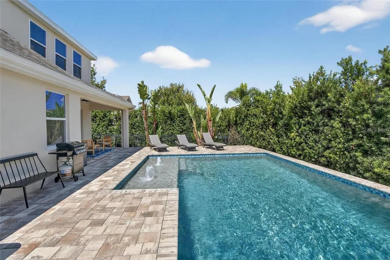 FISHHAWK RANCH WEST PH 1B/1C - Residential Lease