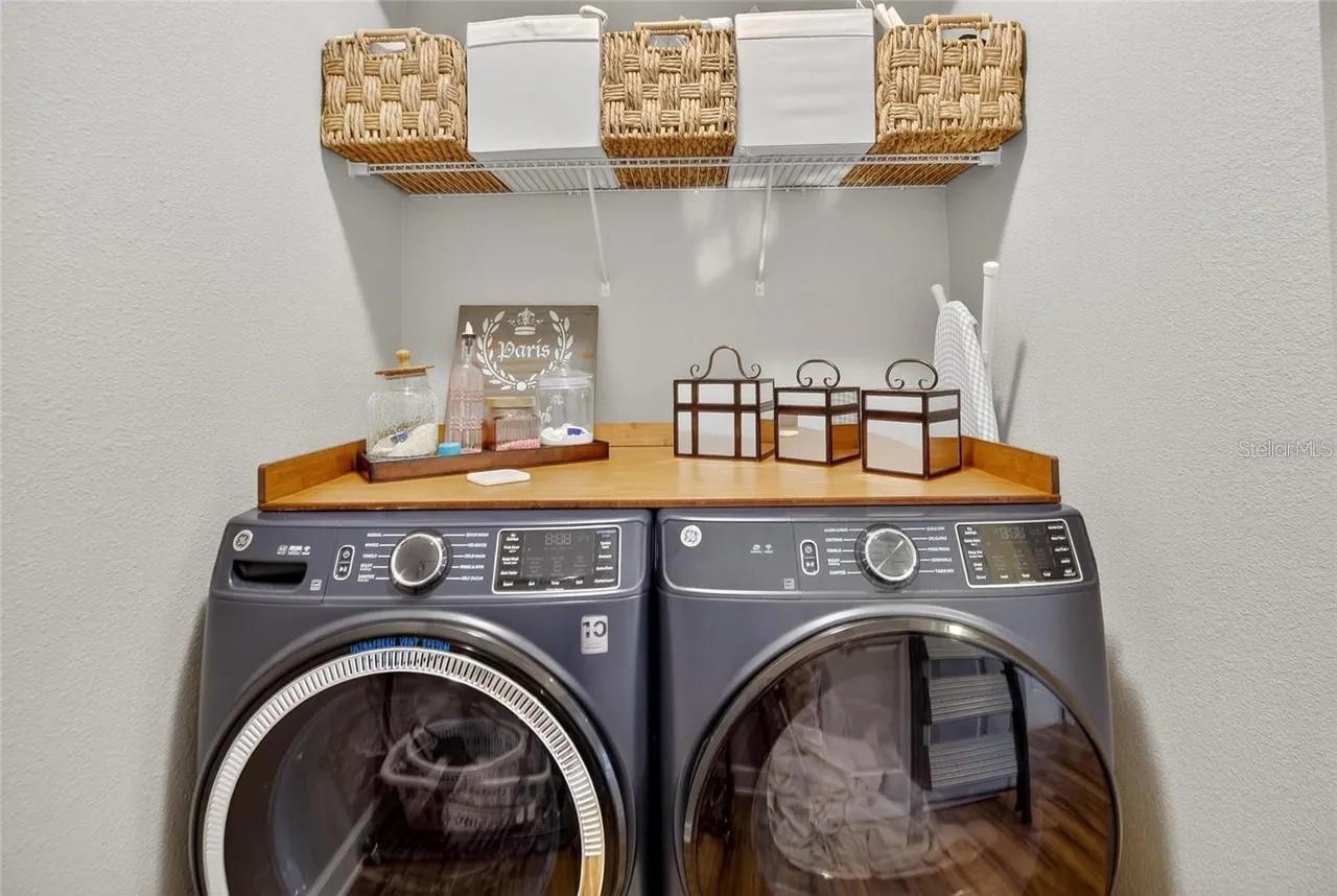 FISHHAWK RANCH WEST PH 1B/1C - Residential Lease