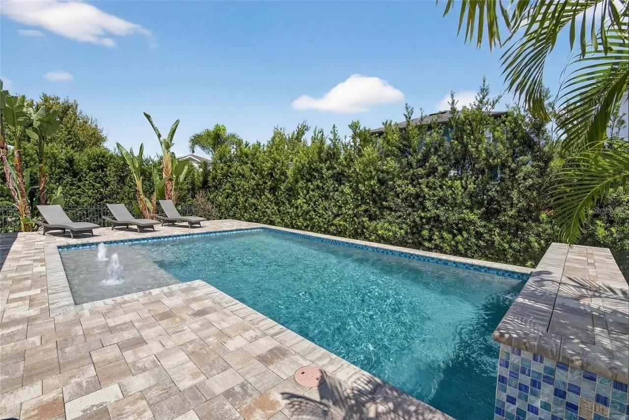 FISHHAWK RANCH WEST PH 1B/1C - Residential Lease