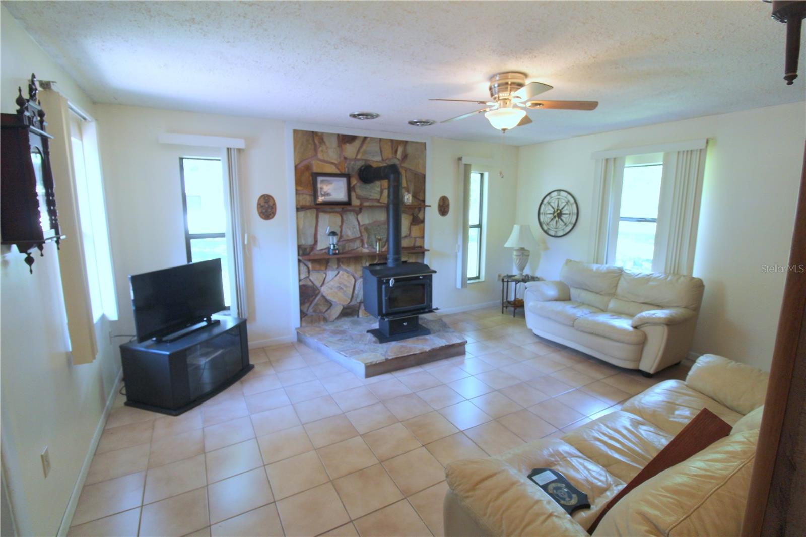 GREEN TURF ACRES - Residential