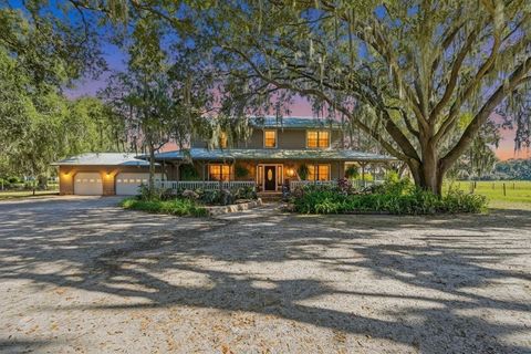 Photo of 2911 Walker Road, Lakeland, FL 33810 (MLS # TB8459359)