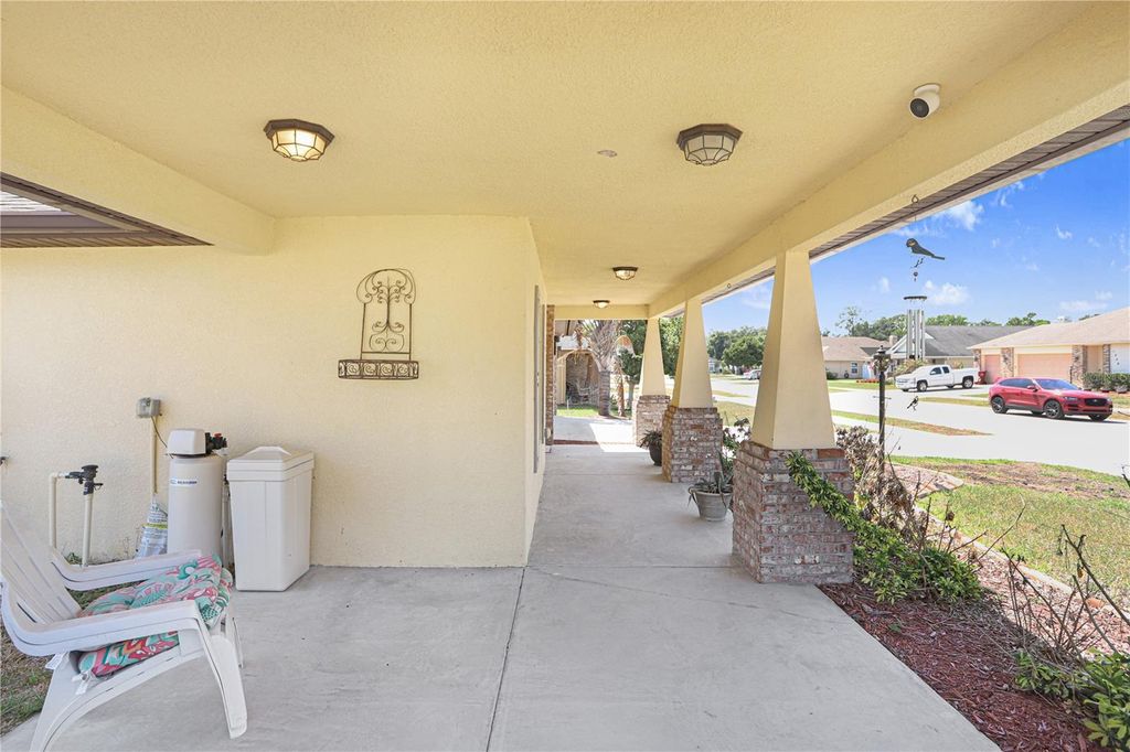 Photo of 1209 Spotted Lilac Lane, Plant City, FL 33563 (MLS # TB8505758)