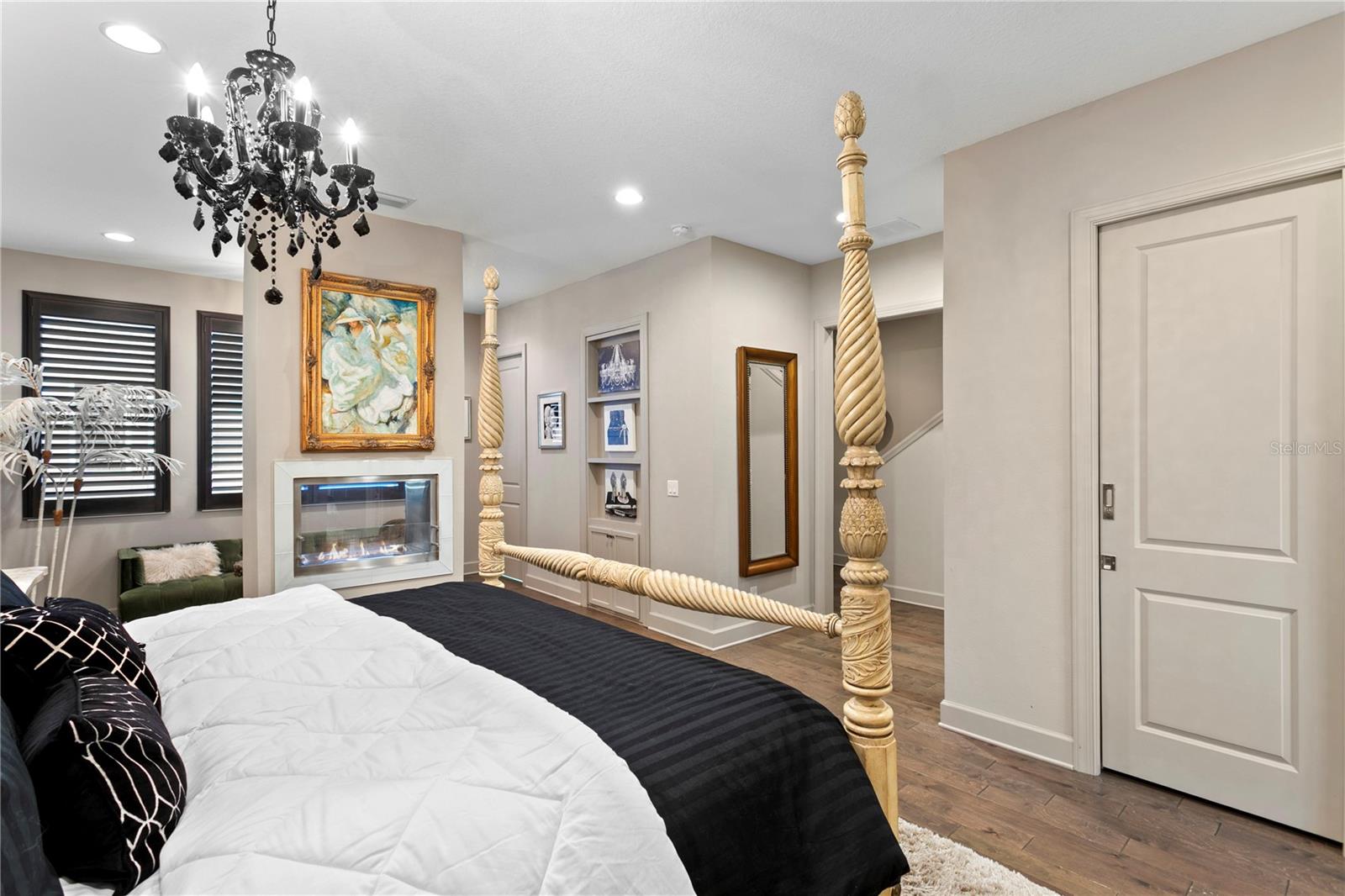 TOWNS ON FIFTH - Residential