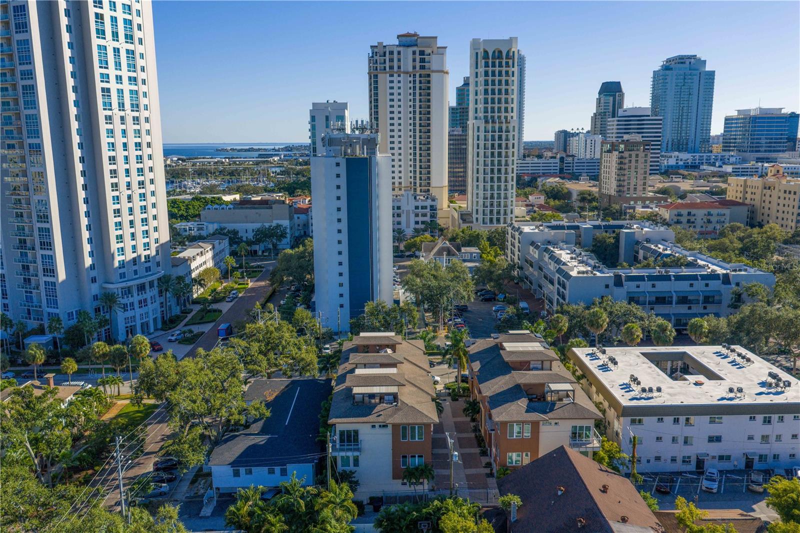 TOWNS ON FIFTH - Residential