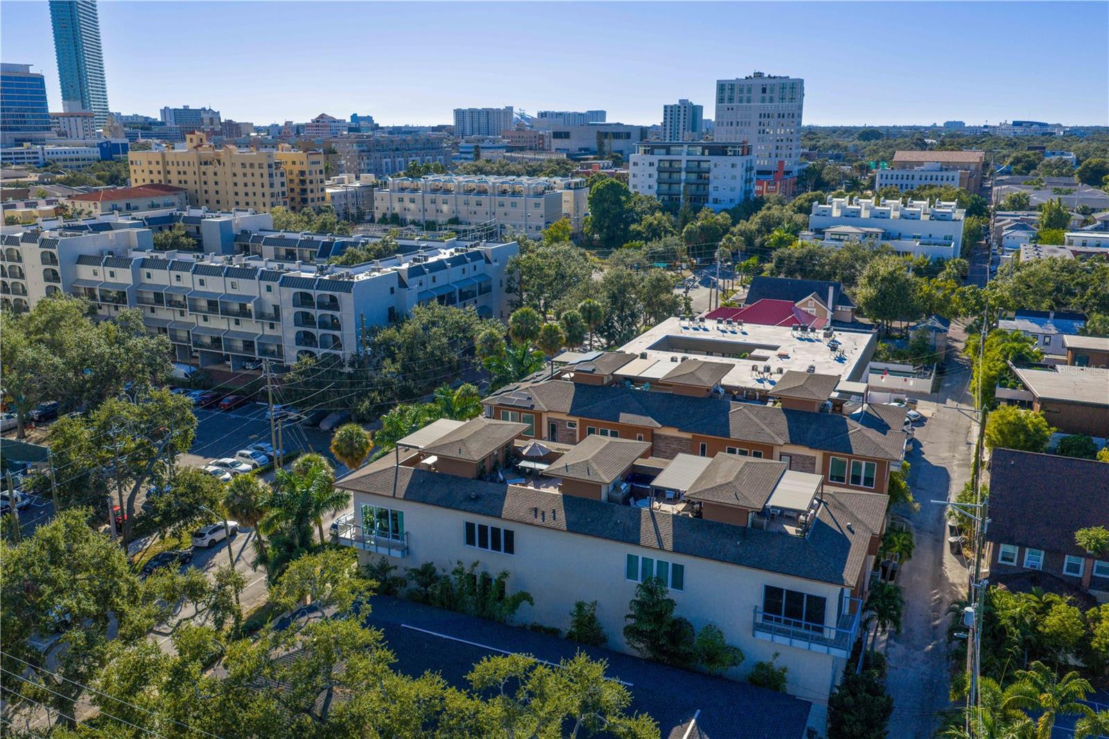 TOWNS ON FIFTH - Residential