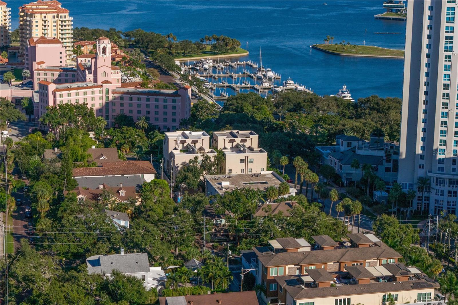 TOWNS ON FIFTH - Residential