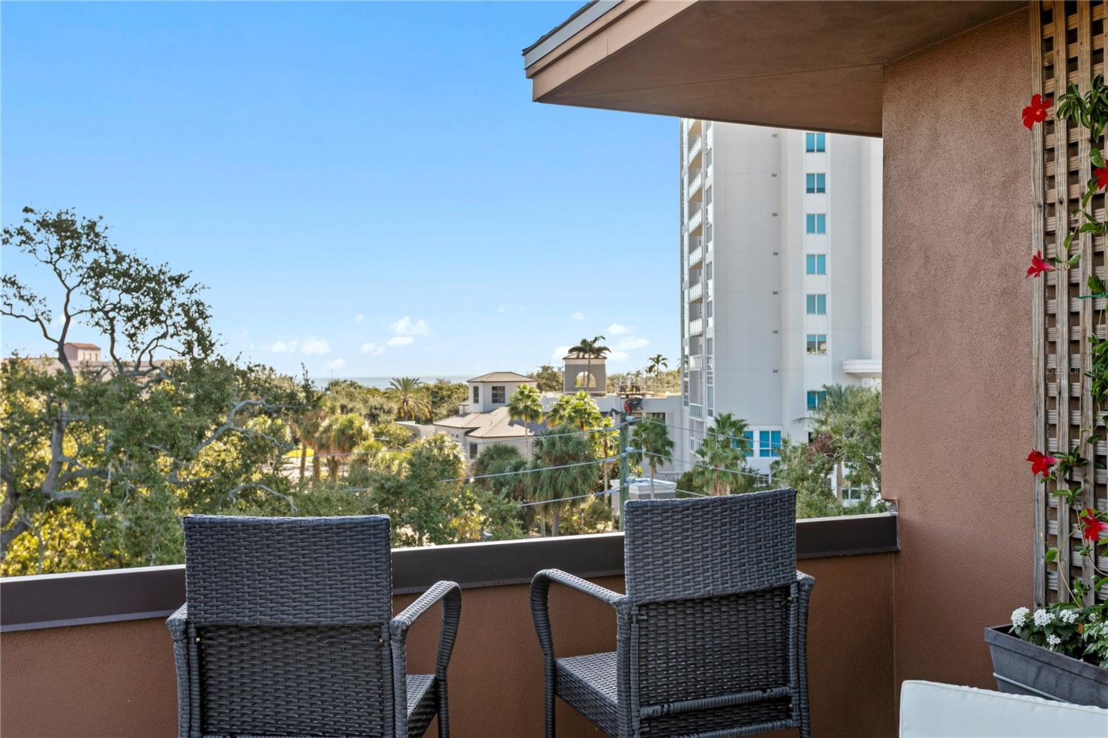 TOWNS ON FIFTH - Residential