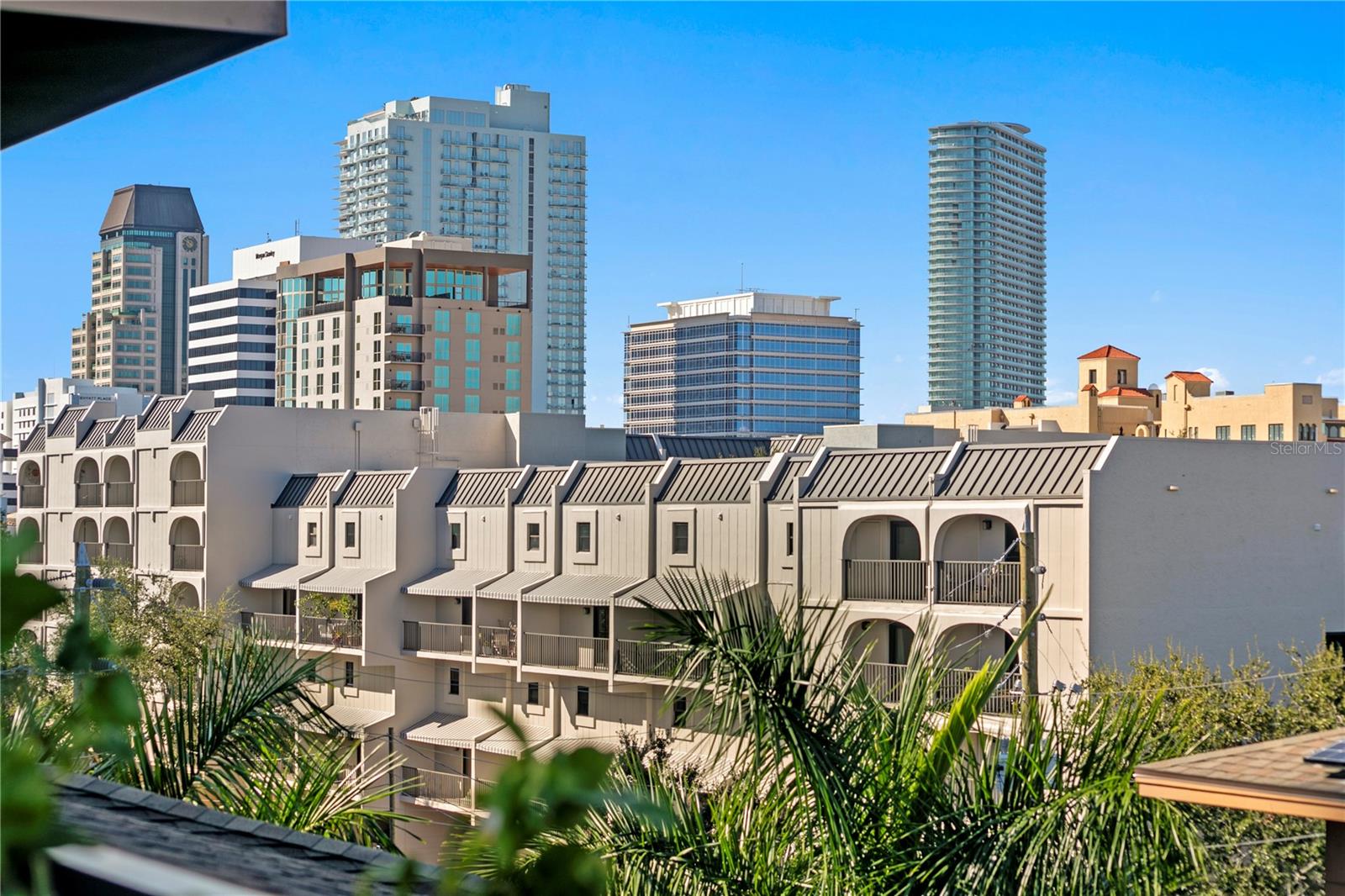 TOWNS ON FIFTH - Residential