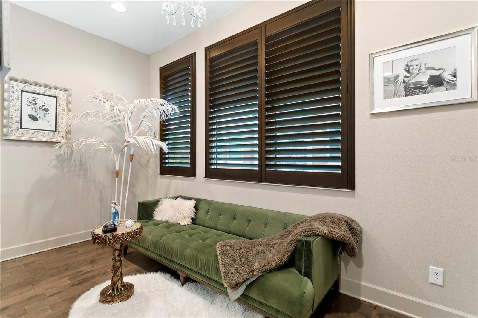 TOWNS ON FIFTH - Residential