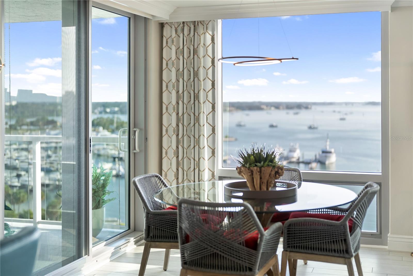 ONE WATERGATE - Residential