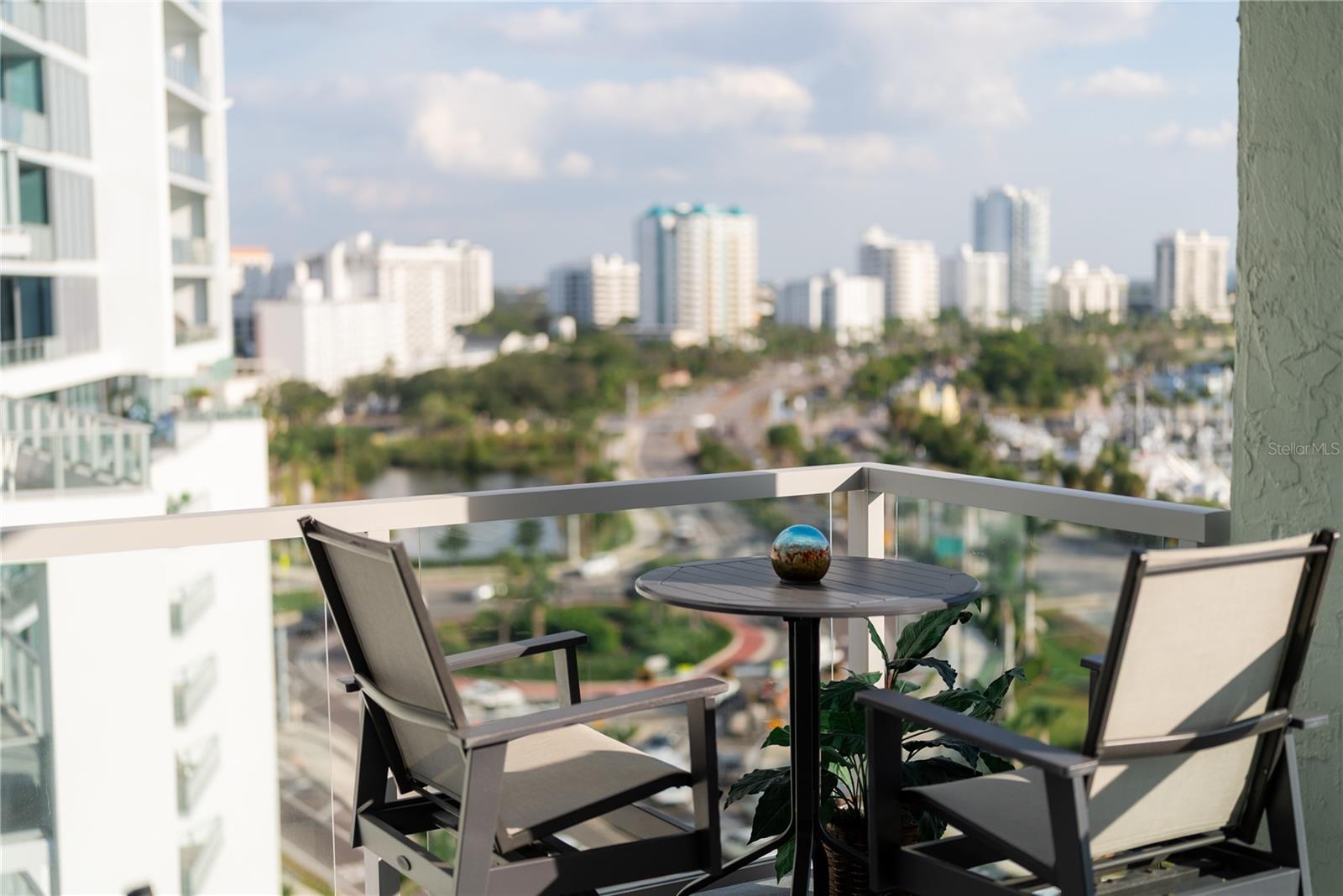 ONE WATERGATE - Residential