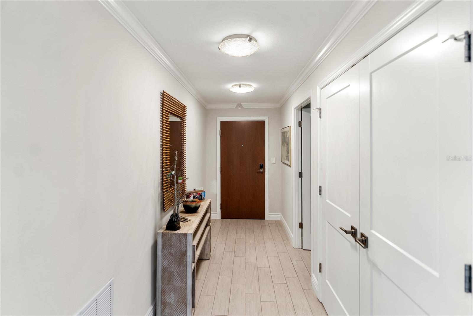 ONE WATERGATE - Residential