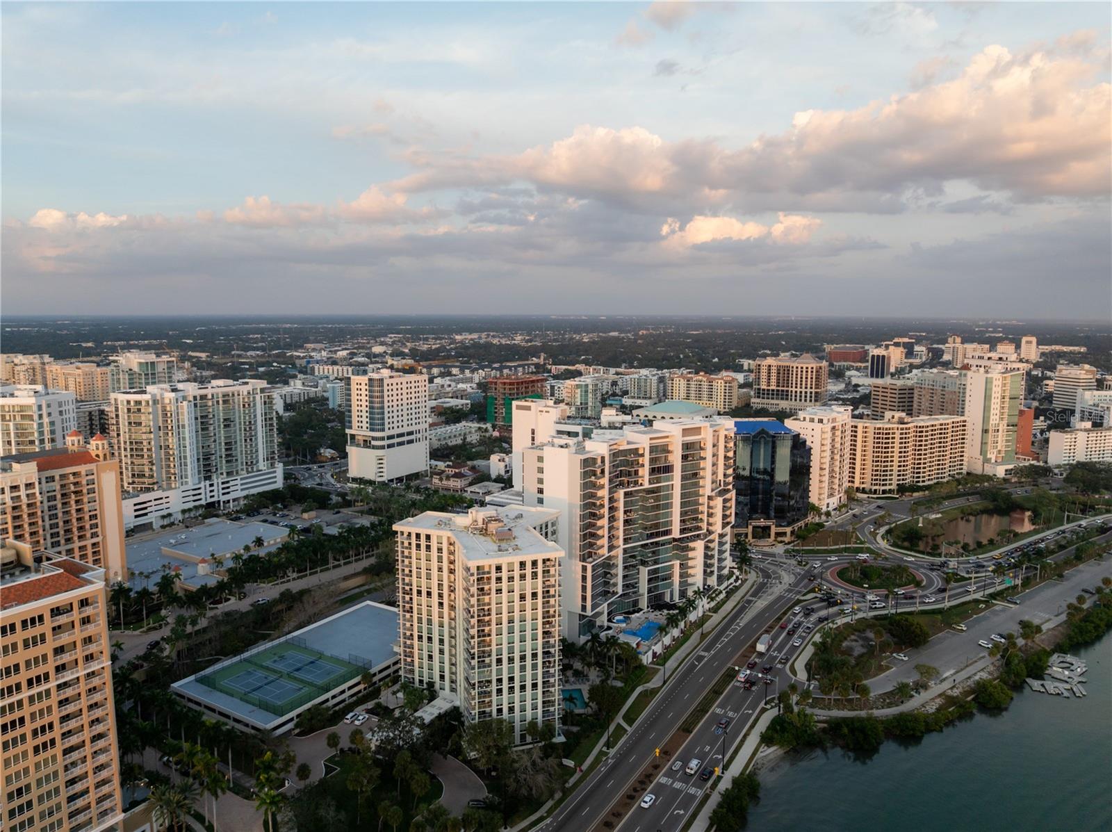 ONE WATERGATE - Residential