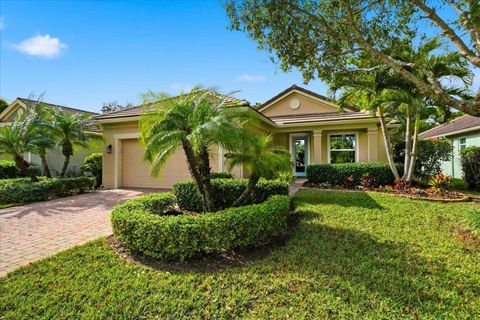 Photo of 235 11th Square SW, Vero Beach, FL 32962 (MLS # TB8483233)