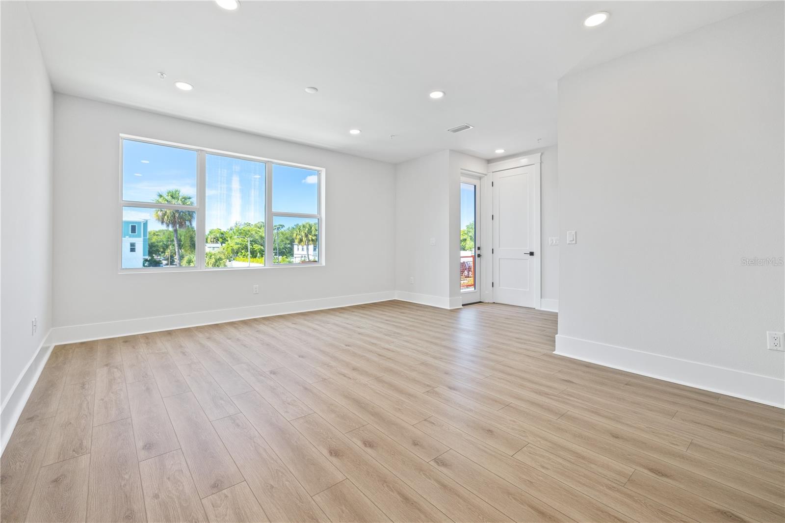 DRIFTWOOD ON CENTRAL - Residential