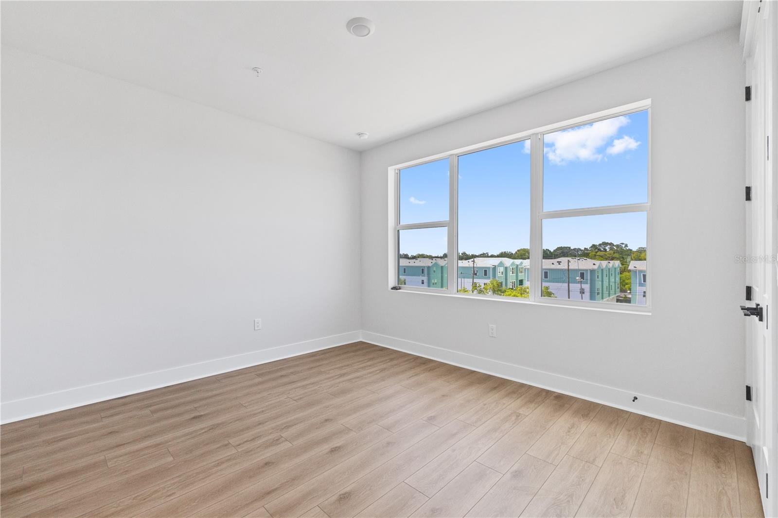 DRIFTWOOD ON CENTRAL - Residential