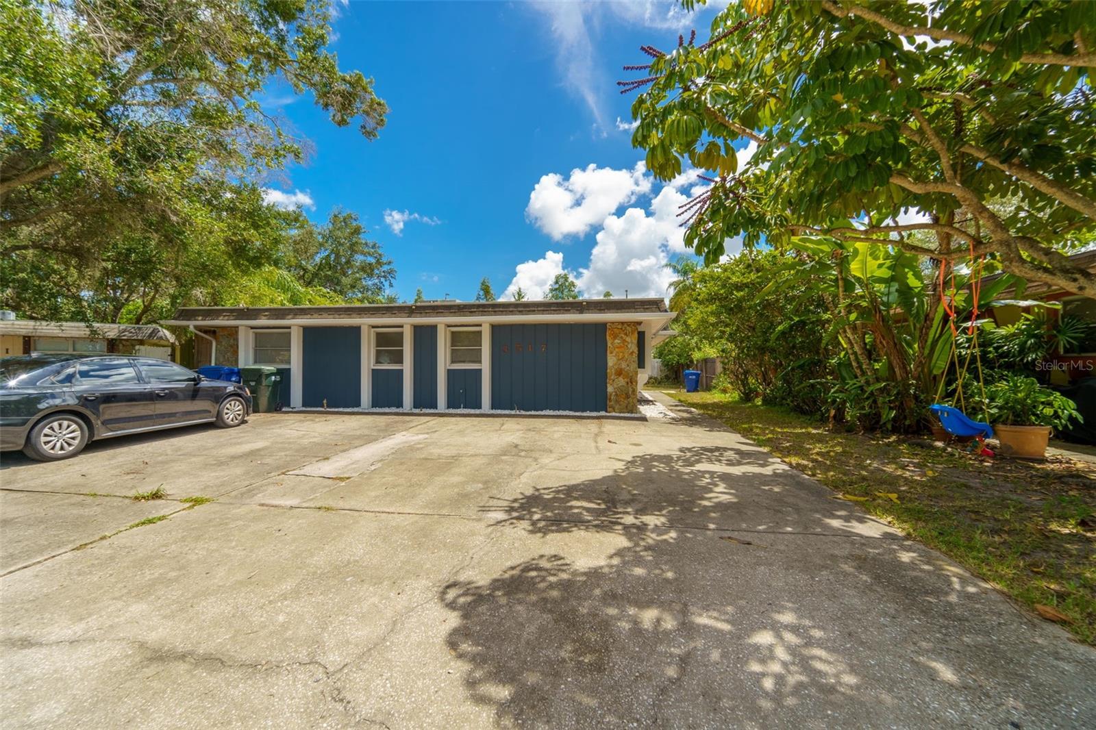 3517 SHERWOOD DRIVE