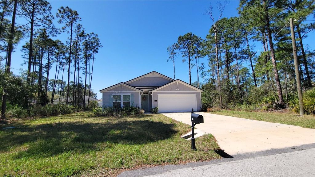 Photo of 36 Ryarbor Dr, Palm Coast, FL 32164 (MLS # V4947980)