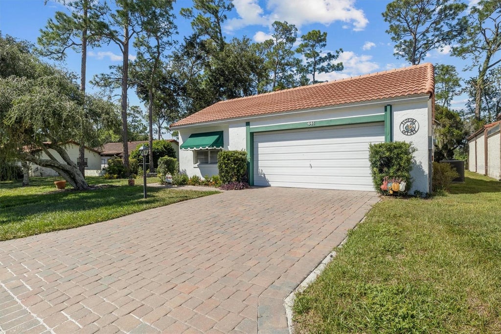 Photo of 441 San Jose Drive, Winter Haven, FL 33884 (MLS # L4965434)
