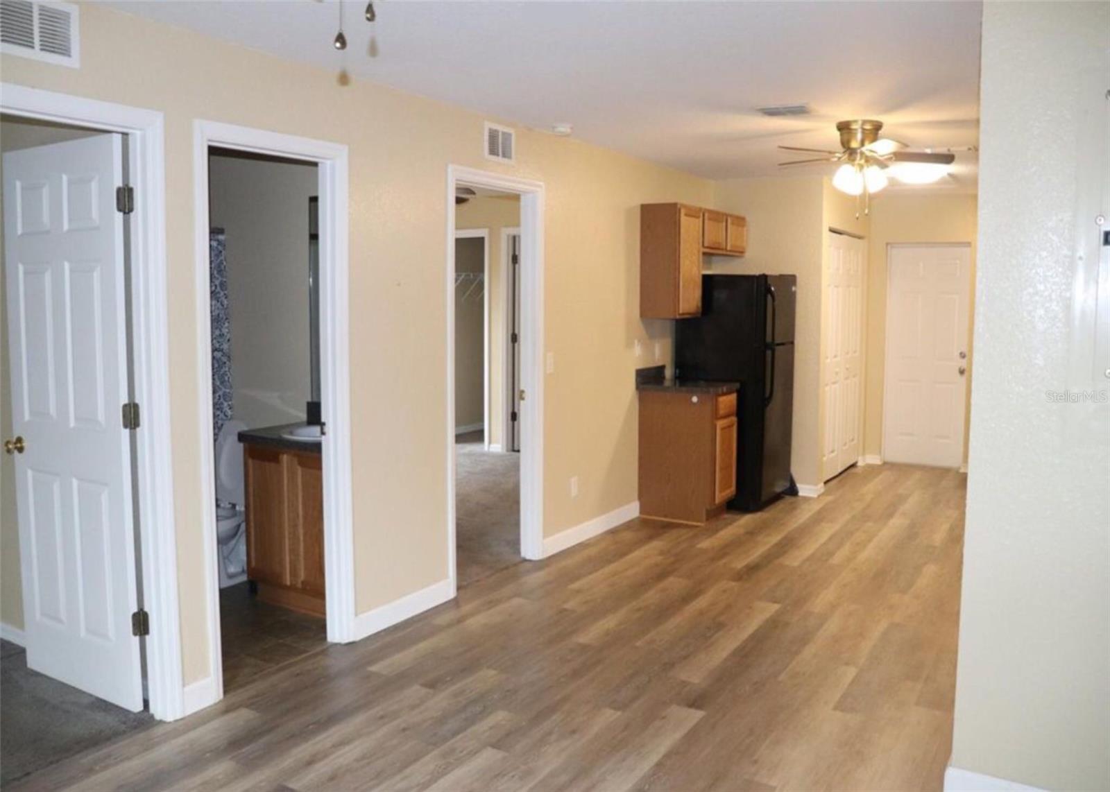 CITRUS SPGS UNIT 01 - Residential Income