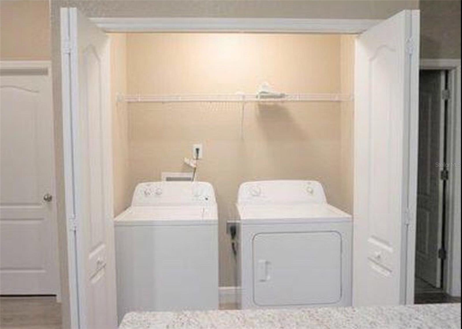 CITRUS SPGS UNIT 01 - Residential Income