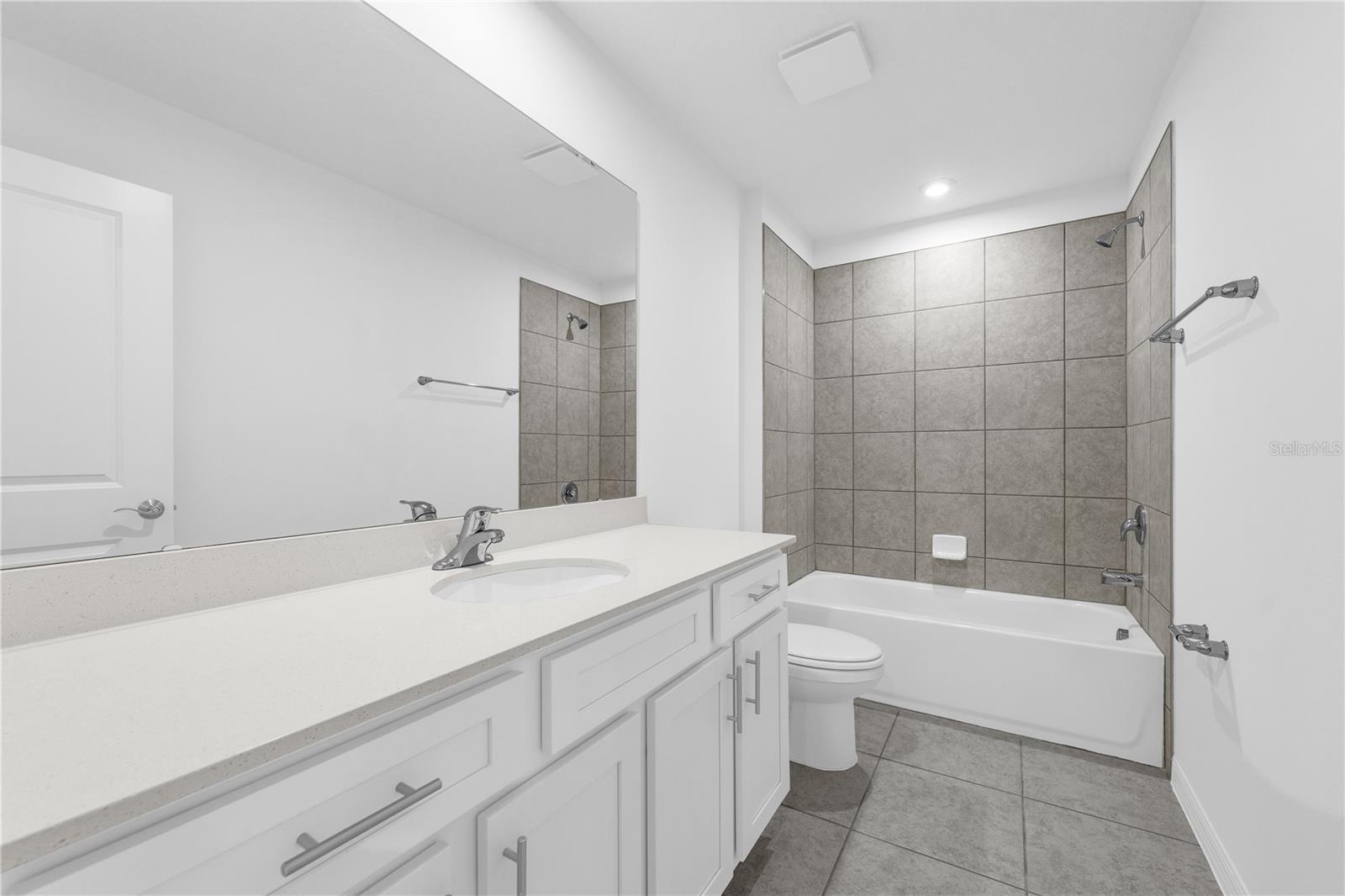 OAKFIELD TRAILS - Residential