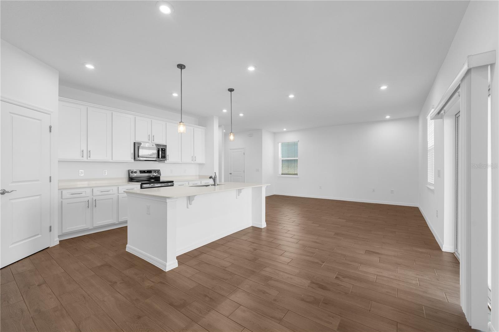 OAKFIELD TRAILS - Residential