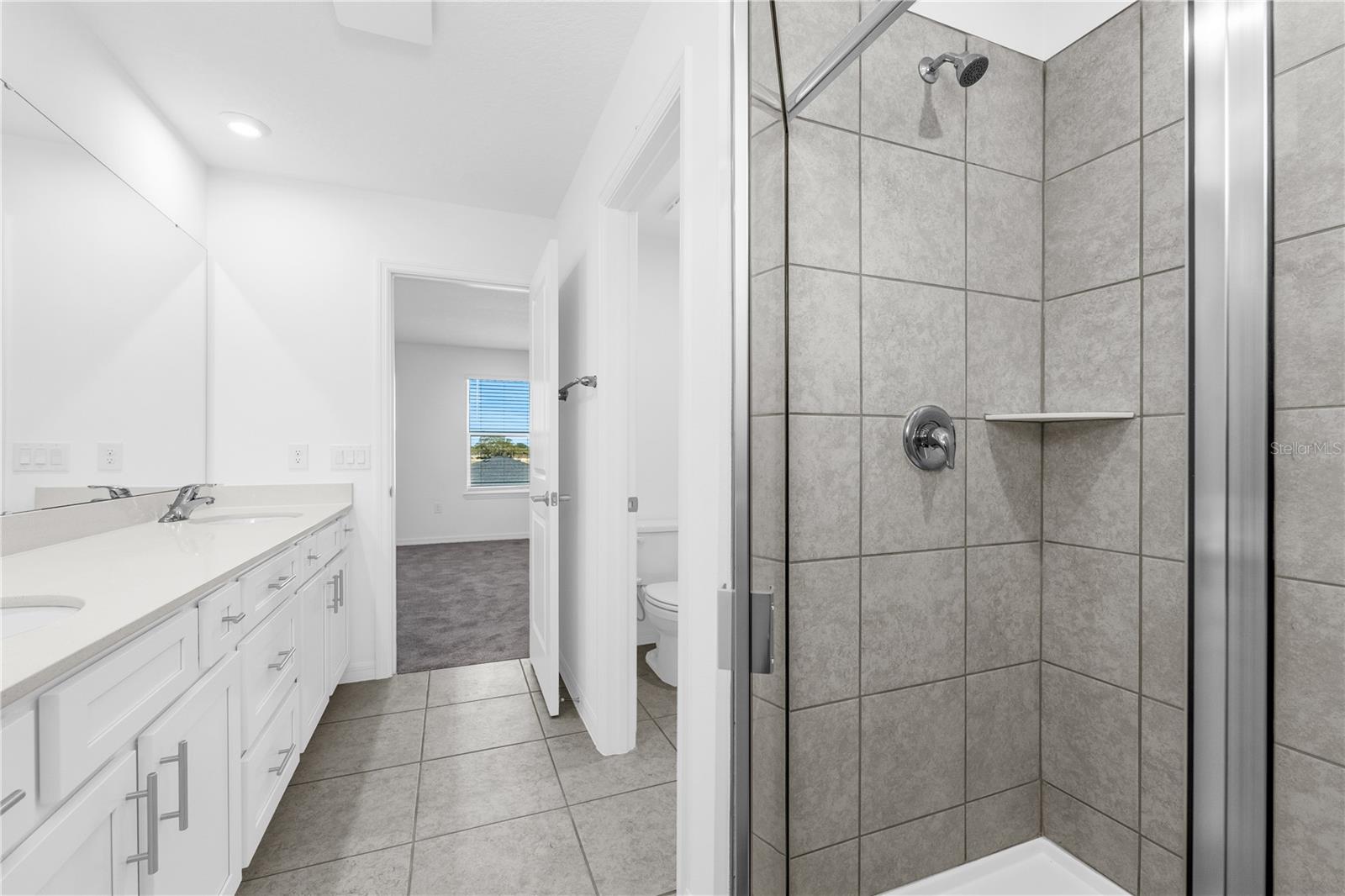 OAKFIELD TRAILS - Residential