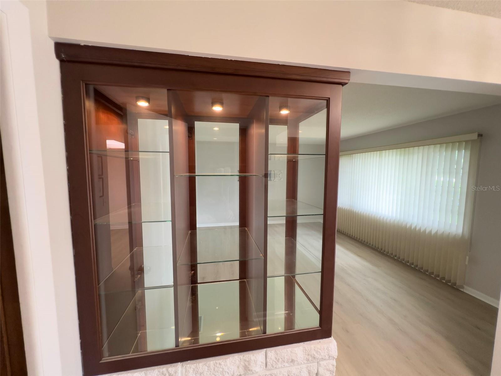 MERCERDEES GROVE - Residential