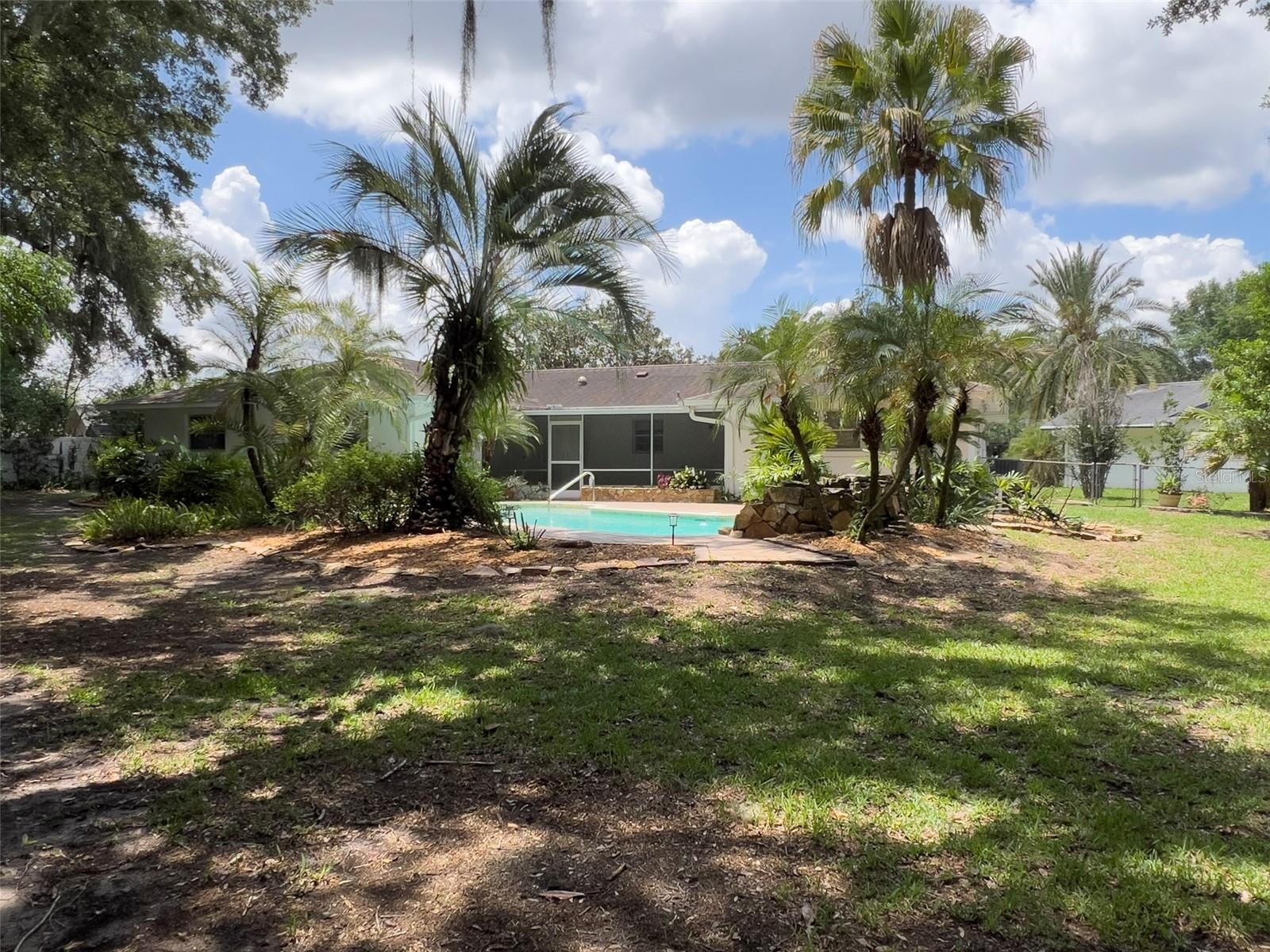 MERCERDEES GROVE - Residential