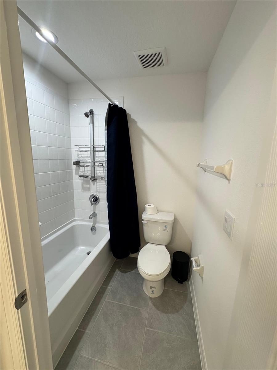 SKY LAKES PH 2 & 3 - Residential Lease