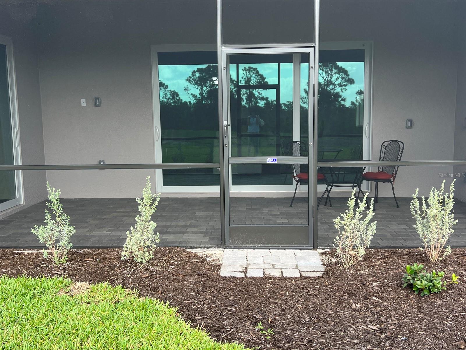 WELLEN PARK GOLF AND COUNTRY CLUB - Residential Lease