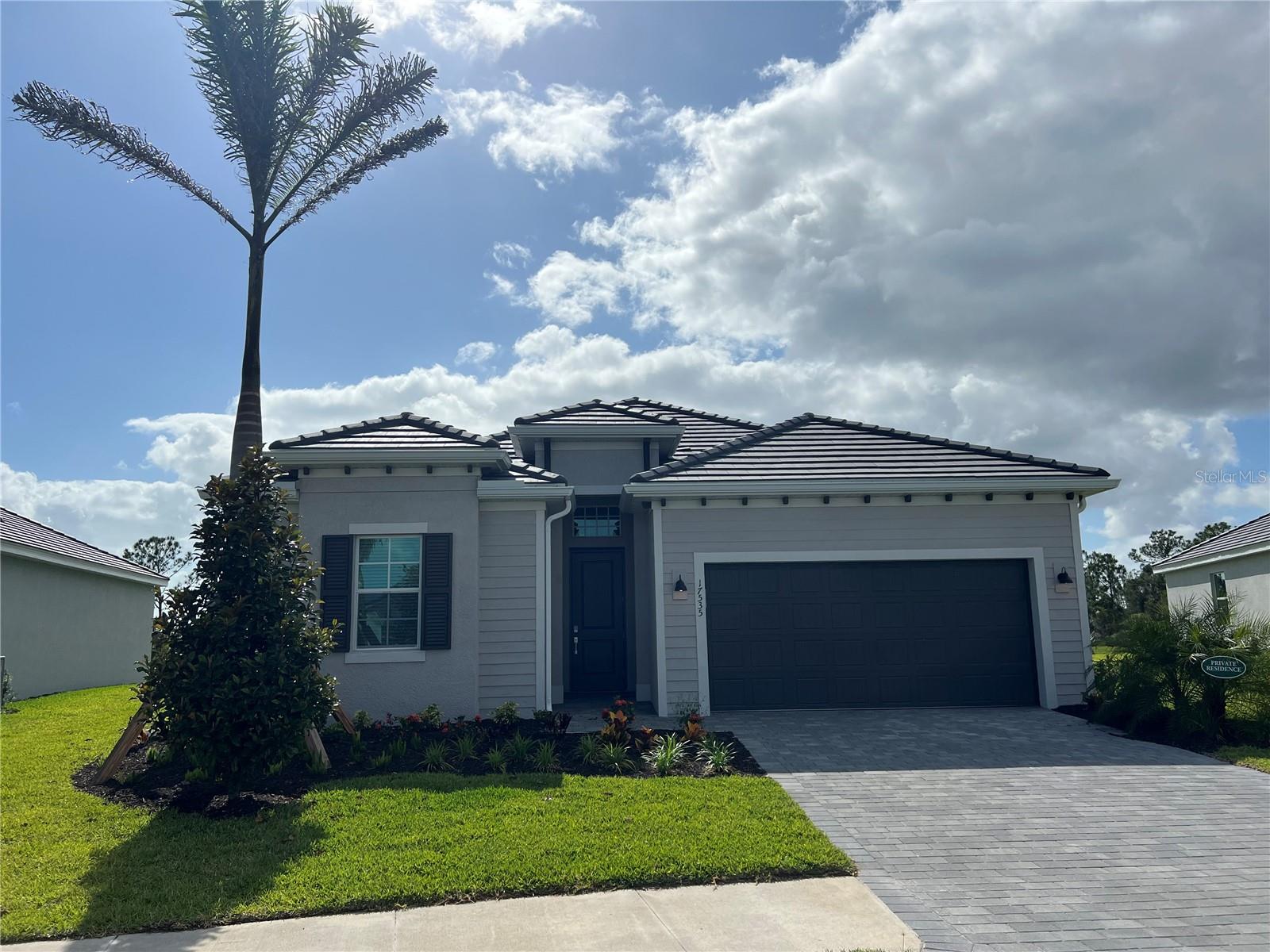 WELLEN PARK GOLF AND COUNTRY CLUB - Residential Lease