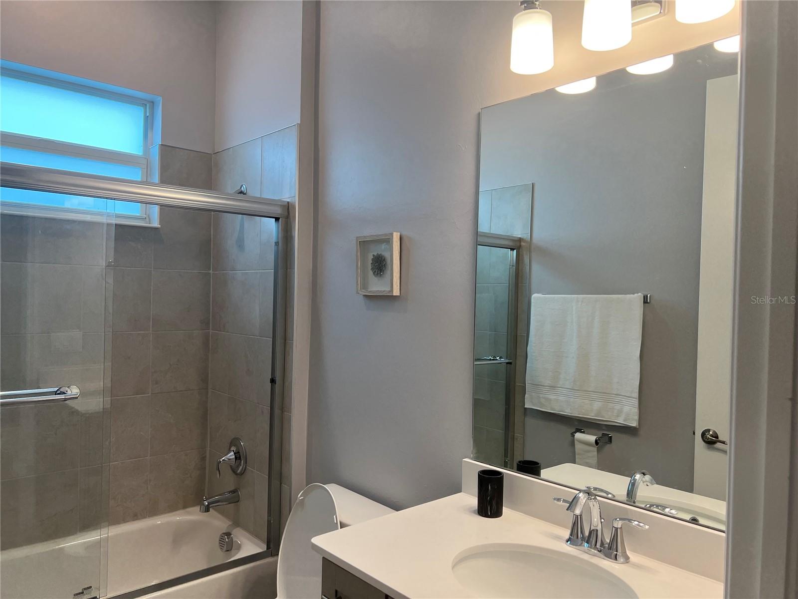 WELLEN PARK GOLF AND COUNTRY CLUB - Residential Lease