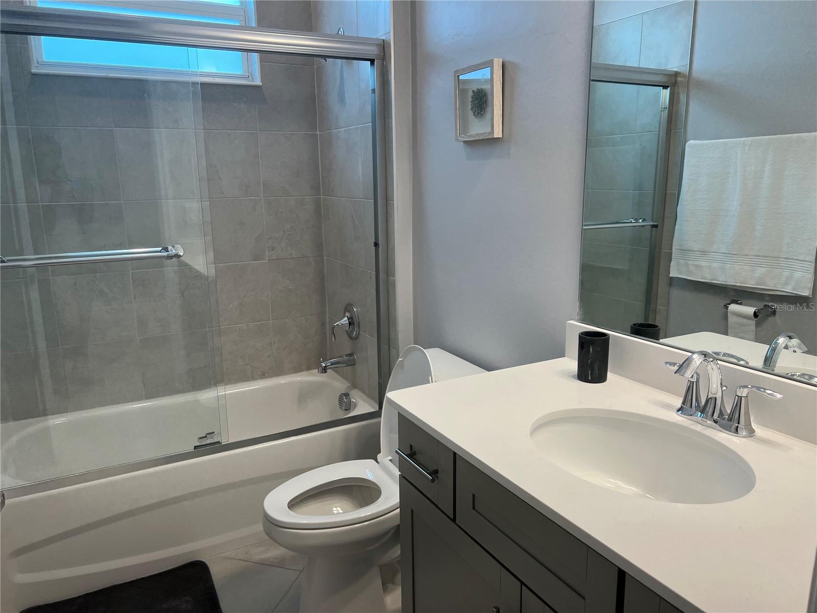 WELLEN PARK GOLF AND COUNTRY CLUB - Residential Lease