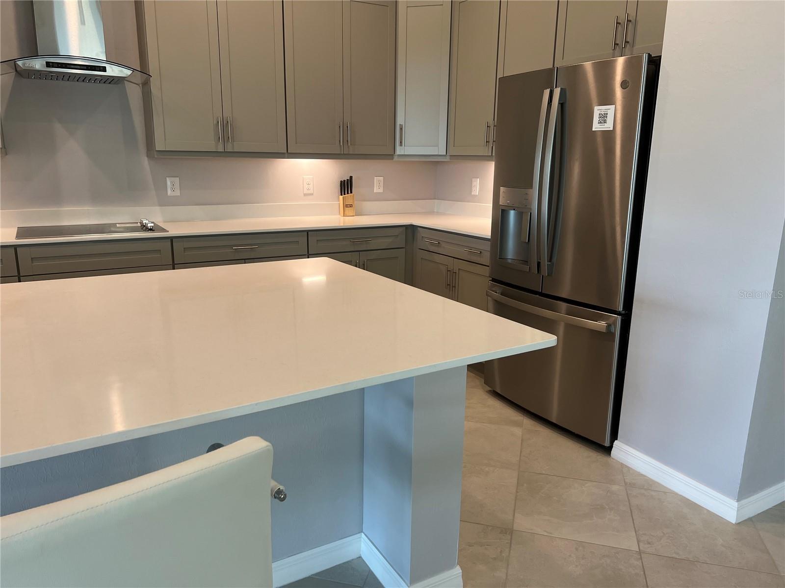 WELLEN PARK GOLF AND COUNTRY CLUB - Residential Lease