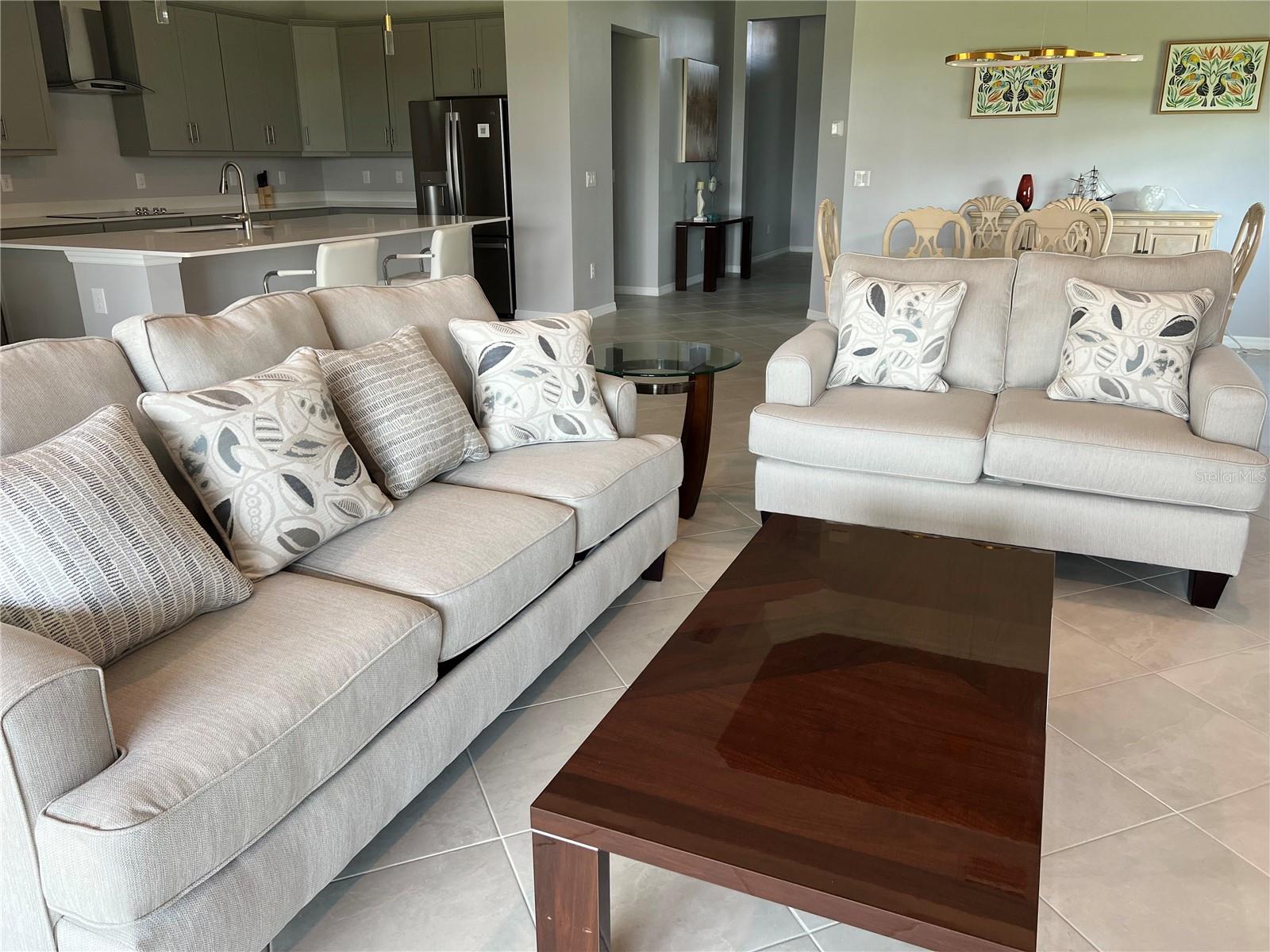 WELLEN PARK GOLF AND COUNTRY CLUB - Residential Lease