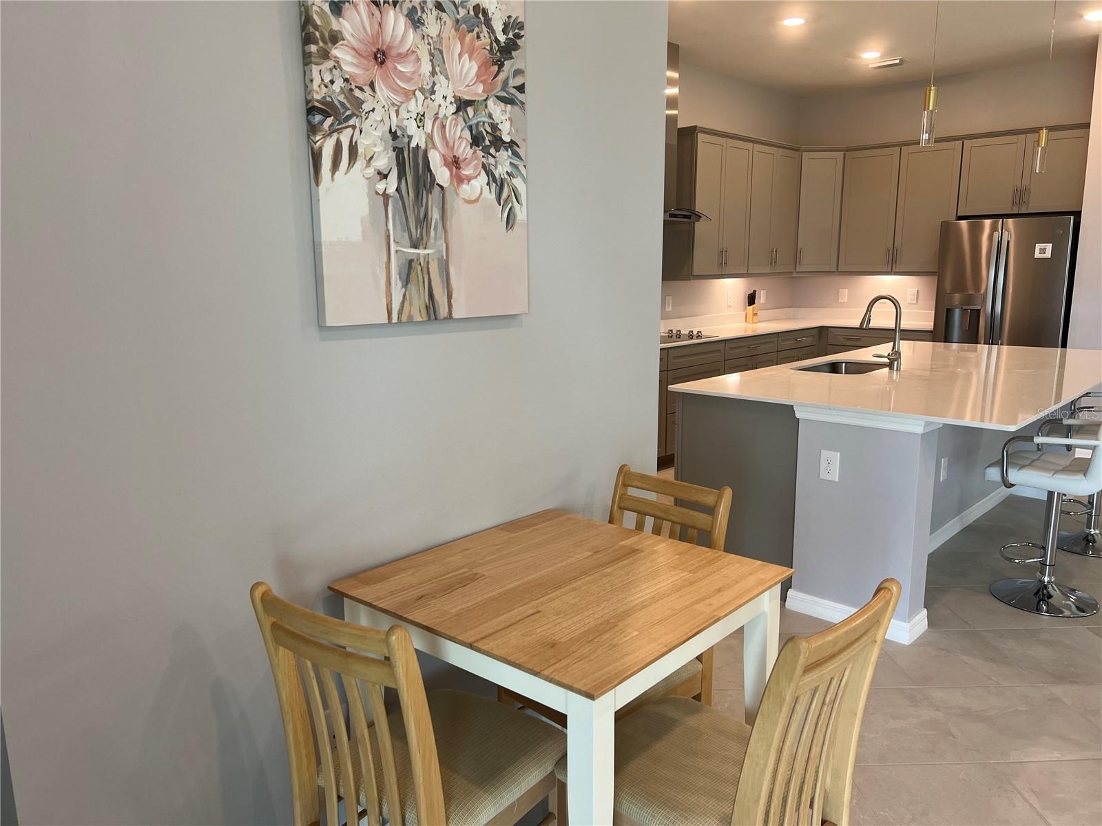 WELLEN PARK GOLF AND COUNTRY CLUB - Residential Lease