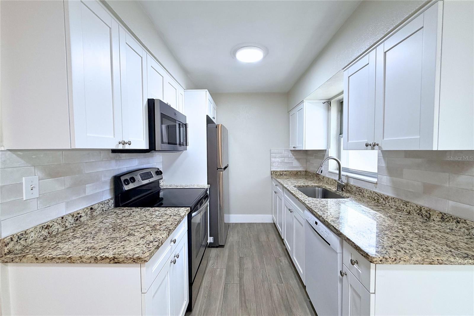 RIDGEWOOD GROVES - Residential