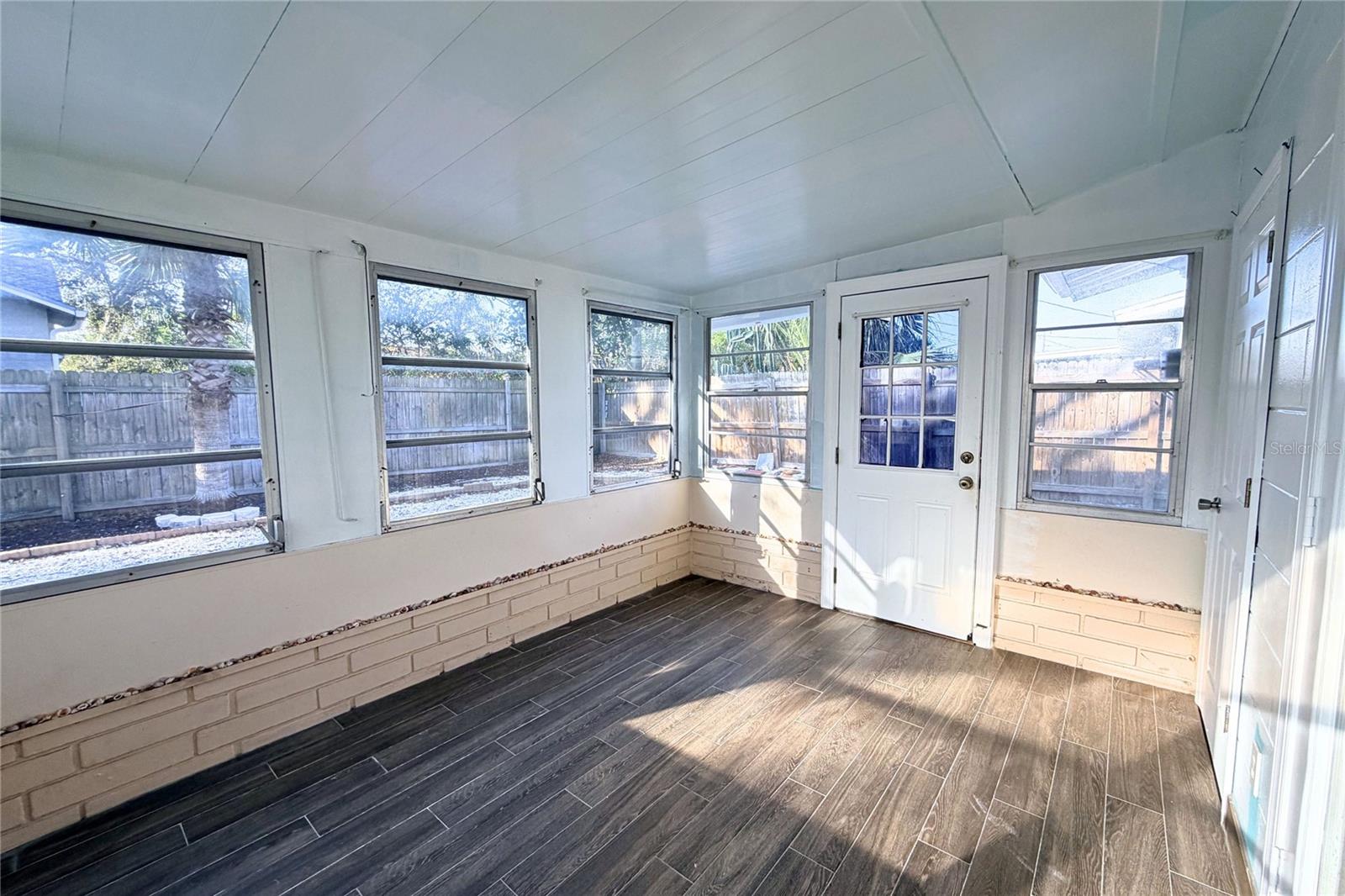 RIDGEWOOD GROVES - Residential