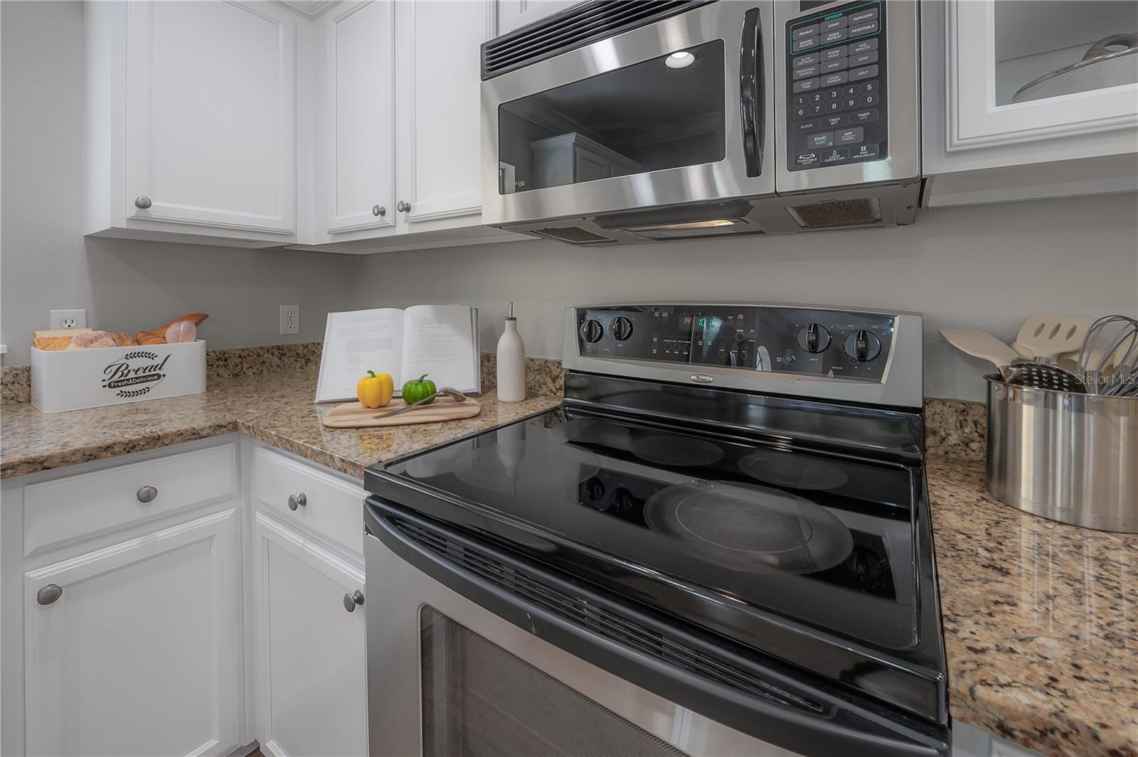 LAS PALMAS AT BALLAST POINT TOWNHOMES - Residential