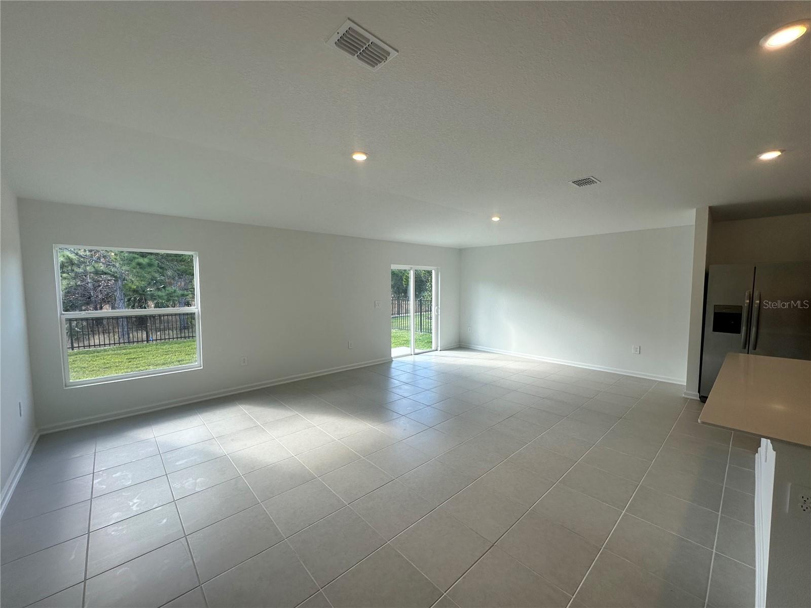 GARDEN HILL/PROVIDENCE PH 2 - Residential Lease