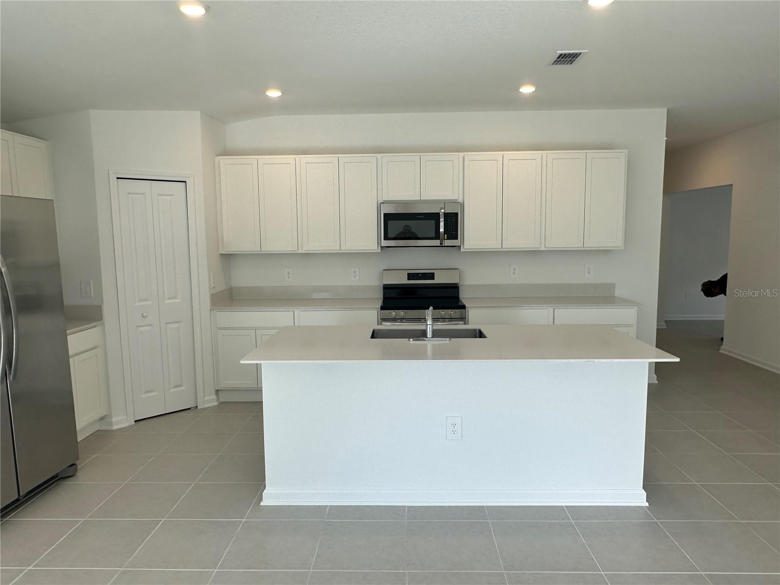 GARDEN HILL/PROVIDENCE PH 2 - Residential Lease