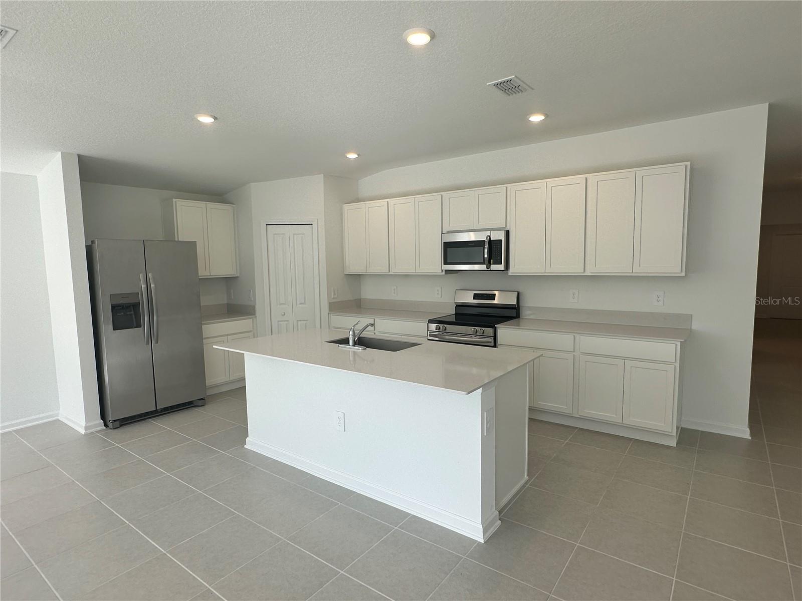 GARDEN HILL/PROVIDENCE PH 2 - Residential Lease